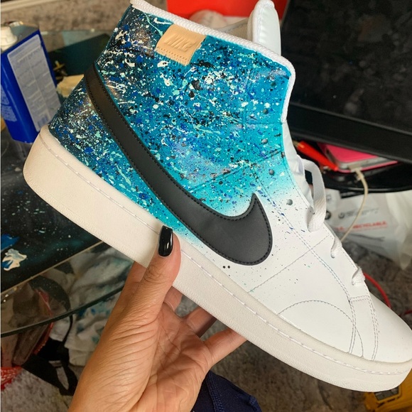 Air Jordan 1 Mid Triple White 100%Authentic
Brand new in original box - Picture 9 of 13